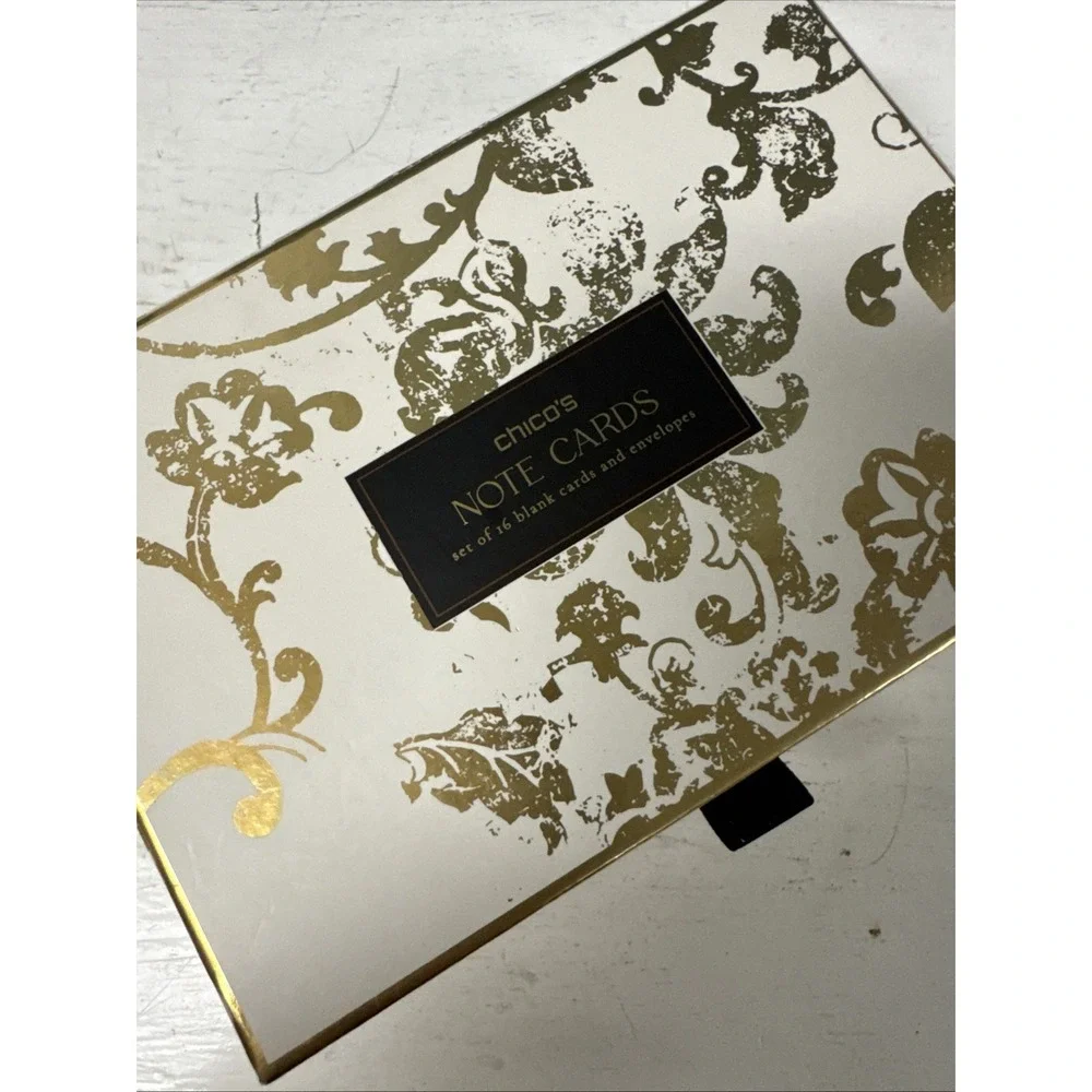 Chicos Blank Note Cards Embossed Logo Cards Envelopes‎ 16 Pack (4colors W/gold)